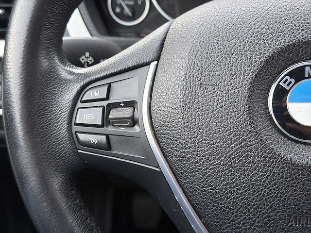 Bmw 3-serie touring 318d xdrive high executive 2014 | h-561-kx - afbeelding 6 van  24