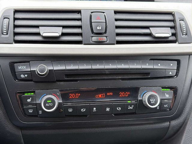 Bmw 3-serie touring 318d xdrive high executive 2014 | h-561-kx - afbeelding 10 van  24