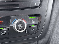 Bmw 3-serie touring 318d xdrive high executive 2014 | h-561-kx - afbeelding 11 van  24