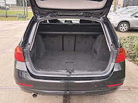 Bmw 3-serie touring 318d xdrive high executive 2014 | h-561-kx - afbeelding 13 van  24