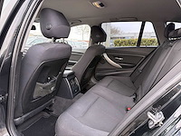 Bmw 3-serie touring 318d xdrive high executive 2014 | h-561-kx - afbeelding 15 van  24