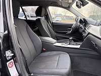 Bmw 3-serie touring 318d xdrive high executive 2014 | h-561-kx - afbeelding 17 van  24