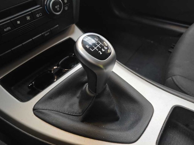 Bmw 3-serie touring 318i | 173141 - afbeelding 12 van  13