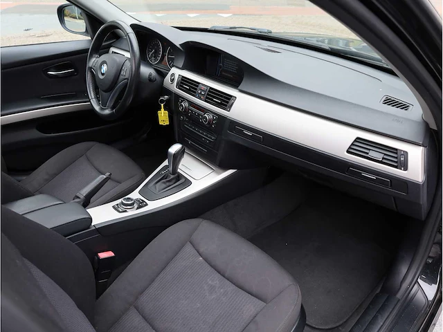 Bmw 3-serie touring 318i 2011 automaat, sb-361-r - afbeelding 6 van  34