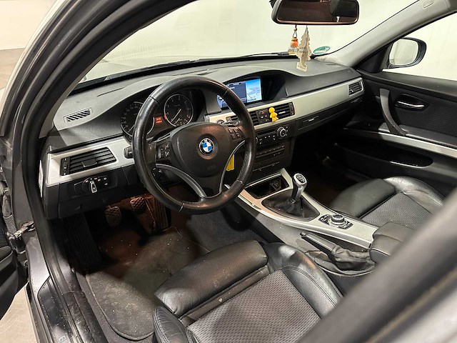 Bmw 3-serie touring 318i 72-sht-9 - afbeelding 26 van  26