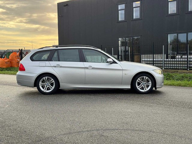 Bmw 3-serie touring 318i business line 2008 | 18-zk-kh iaw - afbeelding 17 van  28