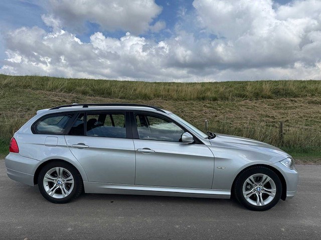 Bmw 3-serie touring 318i business line 36-ptt-9 - afbeelding 21 van  40