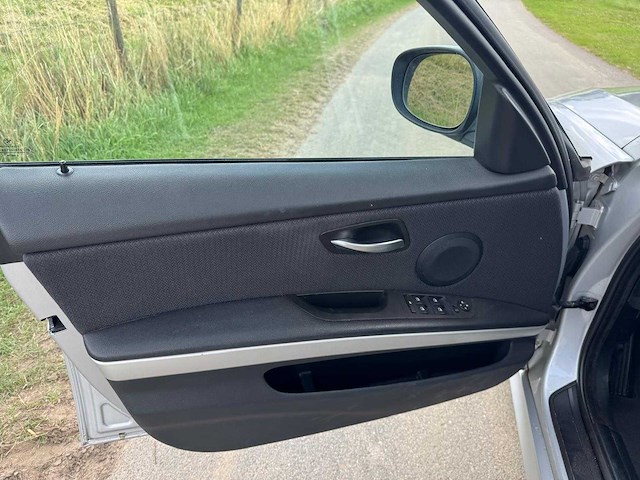 Bmw 3-serie touring 318i business line 36-ptt-9 - afbeelding 29 van  40
