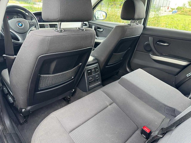 Bmw 3-serie touring 318i business line 36-ptt-9 - afbeelding 24 van  40