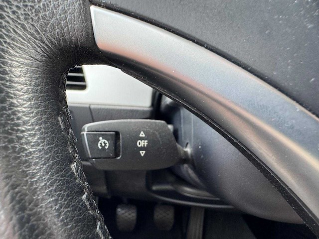 Bmw 3-serie touring 318i business line 36-ptt-9 - afbeelding 27 van  39