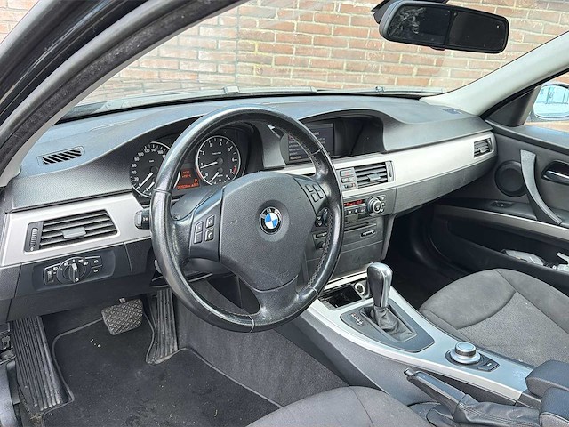 Bmw 3-serie touring 318i business line | 73-xt-hd i - afbeelding 14 van  17