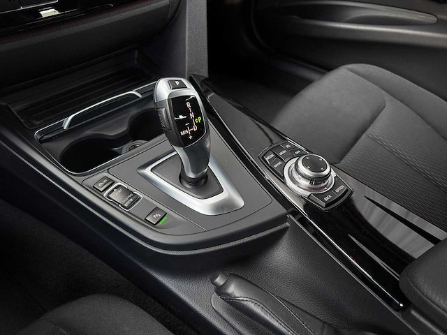 Bmw 3-serie touring 318i cent.hi.ex. 2017 | s-064-fz iaw - afbeelding 5 van  25