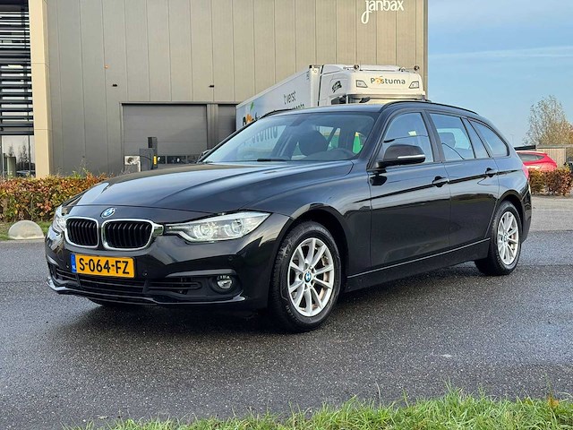 Bmw 3-serie touring 318i cent.hi.ex. 2017 | s-064-fz iaw - afbeelding 1 van  25