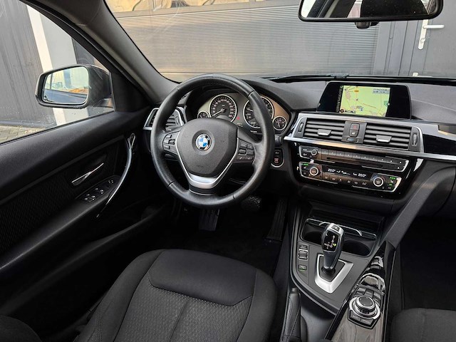 Bmw 3-serie touring 318i cent.hi.ex. 2017 | s-064-fz iaw - afbeelding 17 van  25