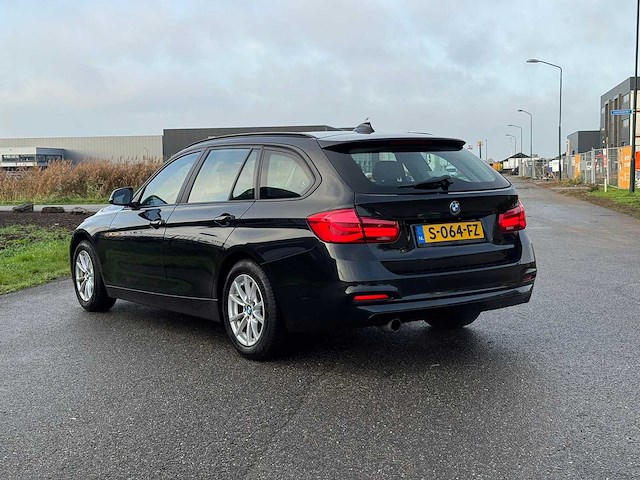 Bmw 3-serie touring 318i cent.hi.ex. 2017 | s-064-fz iaw - afbeelding 23 van  25