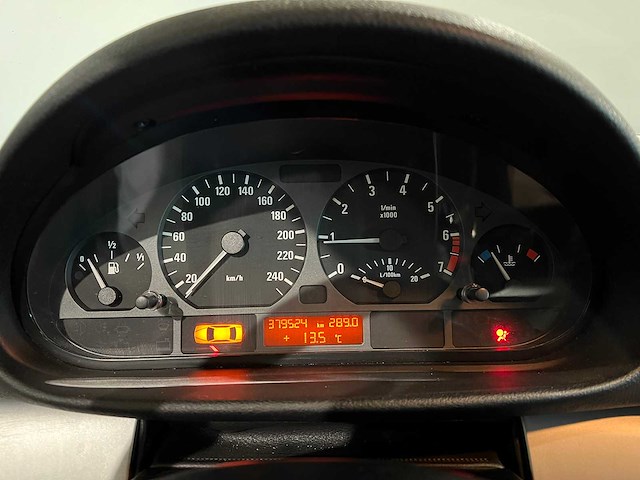 Bmw 3-serie touring 318i executive, 58-hd-nn - afbeelding 2 van  17
