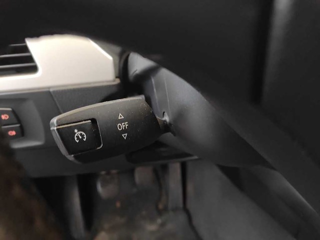 Bmw 3-serie touring 318i | r-012-jn - afbeelding 12 van  13