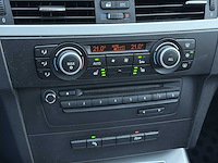 Bmw 3-serie touring 318i | t-744-vf i - afbeelding 16 van  34