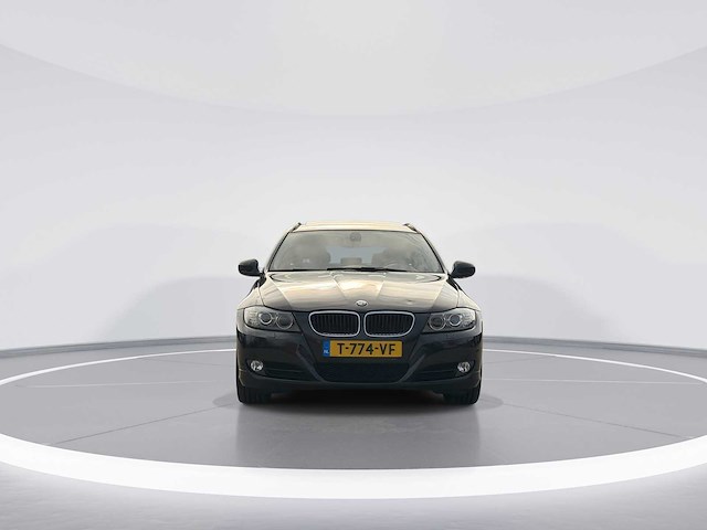 Bmw 3-serie touring 318i | t-744-vf i - afbeelding 31 van  34