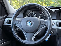 Bmw 3-serie touring 318i | t-744-vf i - afbeelding 32 van  34