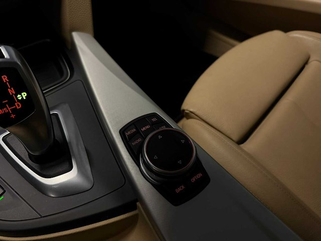 Bmw 3-serie touring 320d ede executive 2013 | 2-kzh-35 - afbeelding 25 van  28