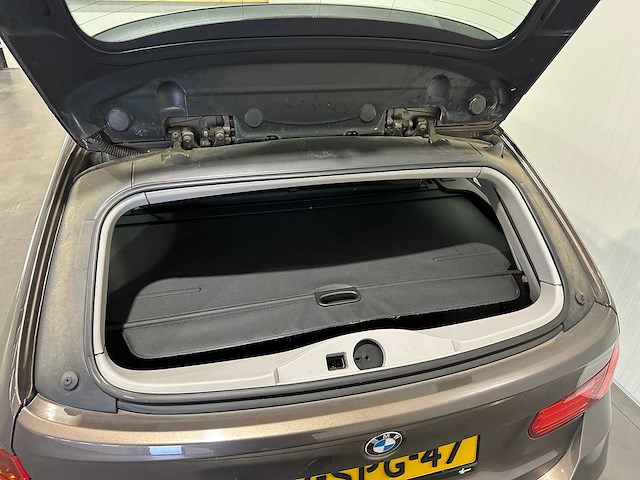 Bmw 3-serie touring 320d ede high ex.up. 3-spg-47 - afbeelding 11 van  16