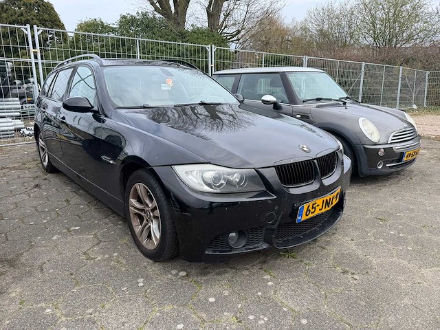 Bmw 3-serie touring 320i 2005 | 65-jnk-9 - afbeelding 2 van  7