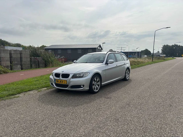 Bmw 3-serie touring 320i business line | 98-jkh-2 i - afbeelding 1 van  13