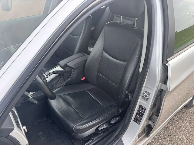 Bmw 3-serie touring 320i business line | 98-jkh-2 i - afbeelding 8 van  13