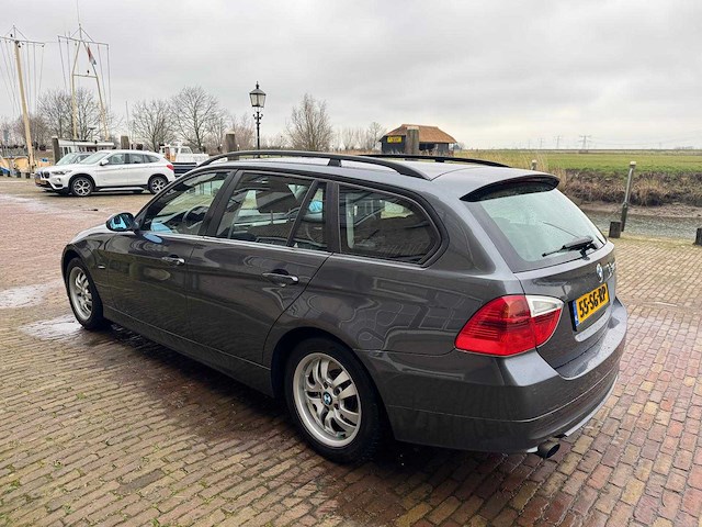 Bmw 3-serie touring 320i dynamic exec. 55-sg-rp - afbeelding 4 van  10