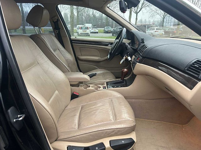 Bmw 3-serie touring 320i executive | 22-hr-px - afbeelding 2 van  17