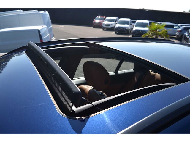 Bmw 3-serie touring 320i executive personenauto - afbeelding 3 van  49