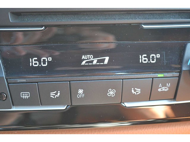 Bmw 3-serie touring 320i executive personenauto - afbeelding 11 van  49