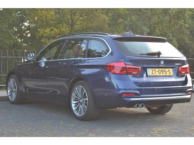 Bmw 3-serie touring 320i executive personenauto - afbeelding 23 van  49