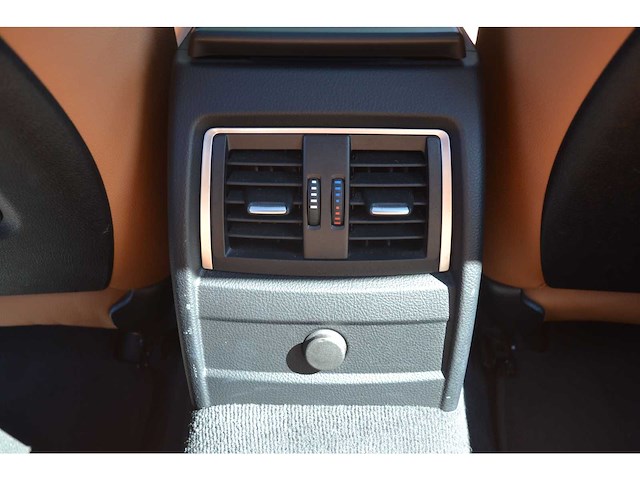 Bmw 3-serie touring 320i executive personenauto - afbeelding 37 van  49