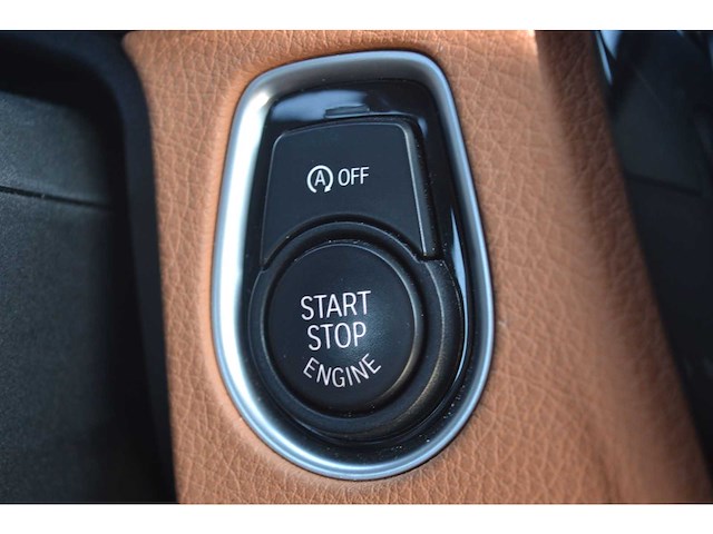 Bmw 3-serie touring 320i executive personenauto - afbeelding 44 van  49