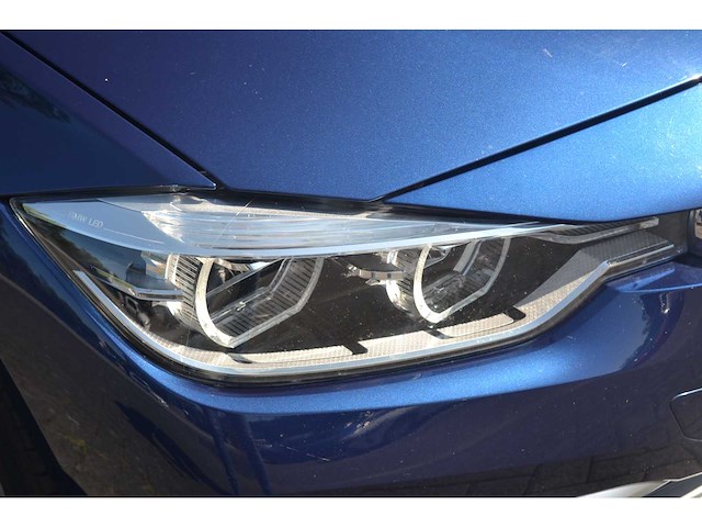 Bmw 3-serie touring 320i executive personenauto - afbeelding 47 van  49
