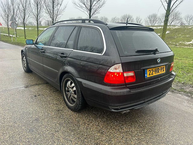 Bmw 3-serie touring 320i executive | youngtimer | 22-hr-px - afbeelding 16 van  17