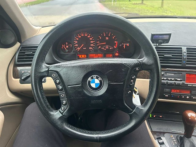 Bmw 3-serie touring 320i executive | youngtimer | 22-hr-px - afbeelding 5 van  17