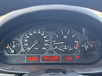 Bmw 3-serie touring 320i executive | youngtimer | 22-hr-px - afbeelding 2 van  25