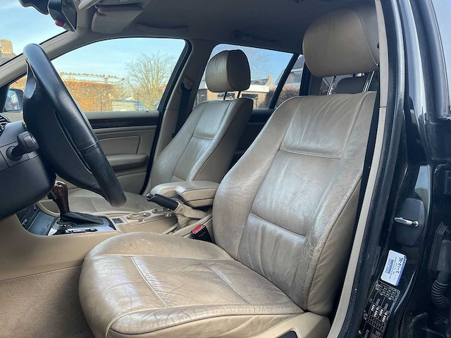 Bmw 3-serie touring 320i executive | youngtimer | 22-hr-px - afbeelding 21 van  25