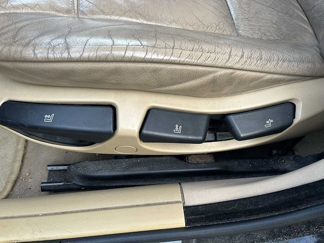 Bmw 3-serie touring 320i executive | youngtimer | 22-hr-px - afbeelding 22 van  25