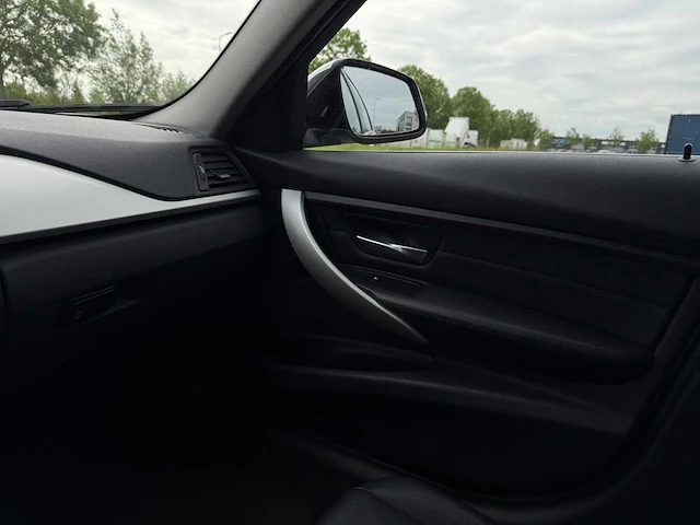 Bmw 3-serie touring 320i high executive *, 07-zkx-6 - afbeelding 11 van  24