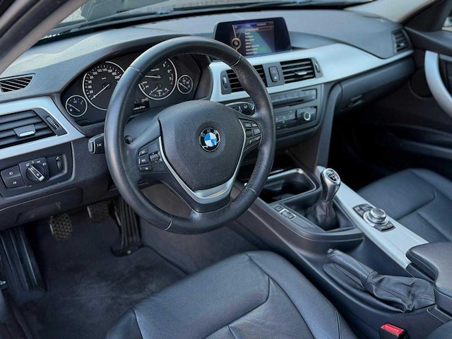 Bmw 3-serie touring 320i high executive 11-zkh-1 - afbeelding 2 van  22