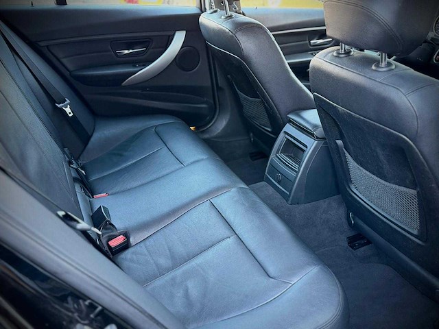 Bmw 3-serie touring 320i high executive 11-zkh-1 - afbeelding 7 van  22