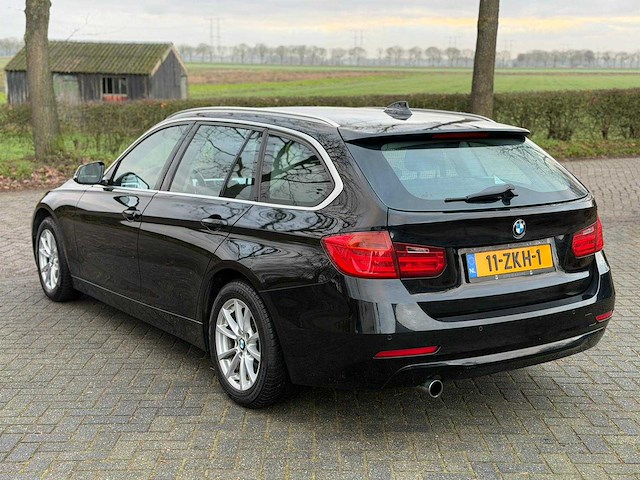 Bmw 3-serie touring 320i high executive 11-zkh-1 - afbeelding 16 van  22