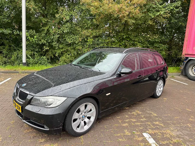 Bmw 3-serie touring 320i high executive 46-xb-xh - afbeelding 4 van  11