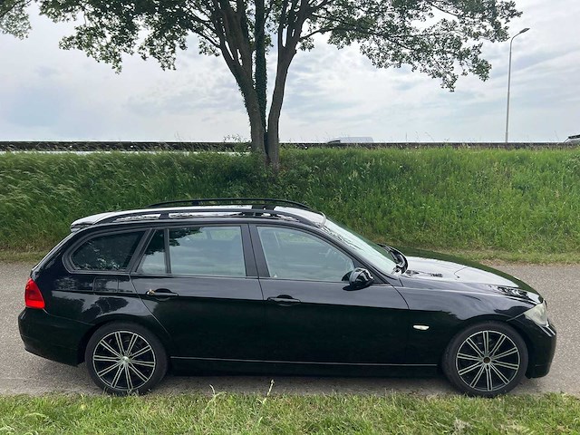 Bmw 3-serie touring 320i high executive automaat, 01-tk-fj - afbeelding 8 van  25