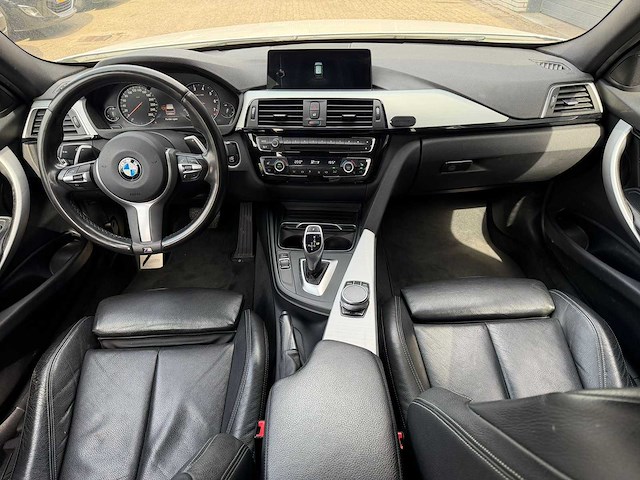 Bmw 3-serie touring 320i high executive m sport | nv-708-v i - afbeelding 13 van  19