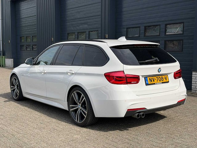 Bmw 3-serie touring 320i high executive m sport | nv-708-v i - afbeelding 12 van  14
